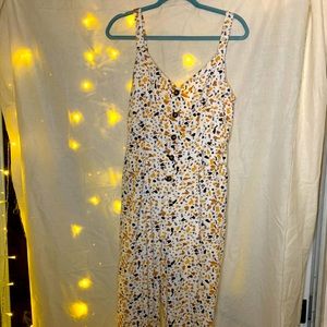 Full length patterned jumpsuit!